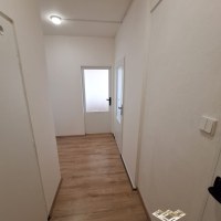 57_6133542086.jpg